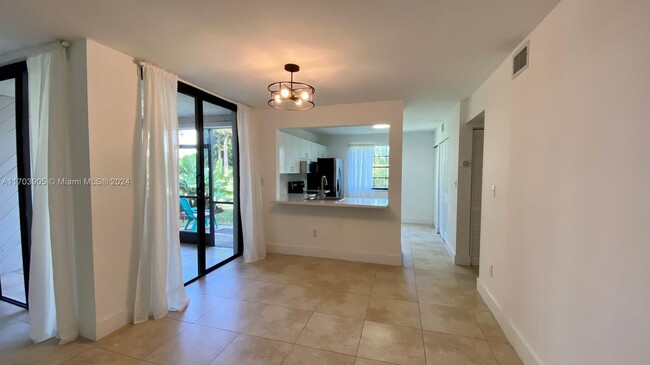 3552 Magellan Cir in Aventura, FL - Building Photo - Building Photo