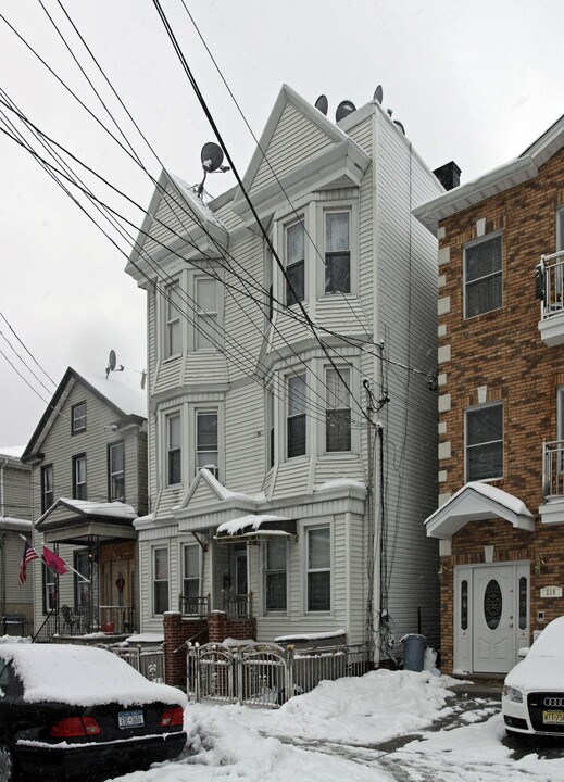 217 Congress St in Jersey City, NJ - Building Photo