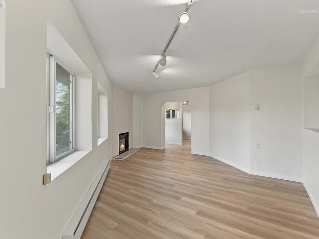 3022 SW 12th Ave, Unit 3022 in Portland, OR - Building Photo - Building Photo