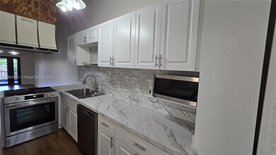 1881 Phoenix Ave in Pembroke Pines, FL - Building Photo - Building Photo