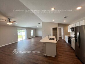 662 SE Polynesian Ave in Port St. Lucie, FL - Building Photo - Building Photo