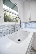 1040 N Crescent Heights Blvd-Unit -1/2 in West Hollywood, CA - Building Photo - Building Photo