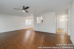 7960 Splintered Oak in San Antonio, TX - Building Photo - Building Photo