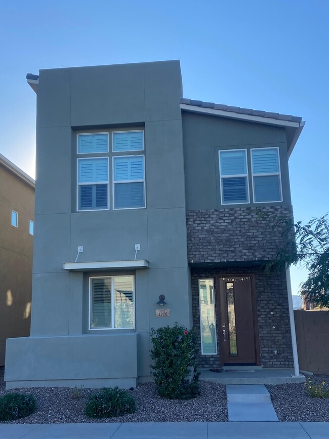 property at 1326 N Zane Dr