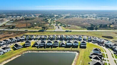 36920 Sagemoor Dr in Zephyrhills, FL - Building Photo - Building Photo