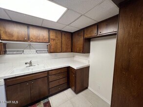 18617 Clark St in Los Angeles, CA - Building Photo - Building Photo