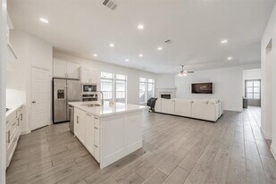 795 Knoxbridge Rd in Forney, TX - Building Photo