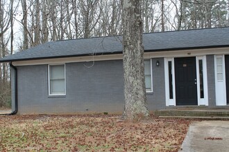 1211 Old Plank Rd in Salisbury, NC - Building Photo - Building Photo