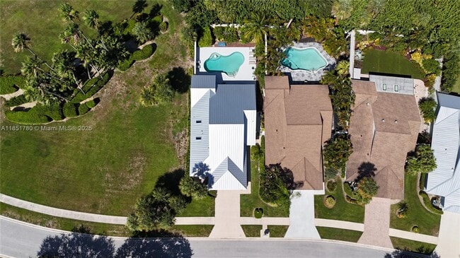 101 Sand Pine Dr in Jupiter, FL - Building Photo - Building Photo