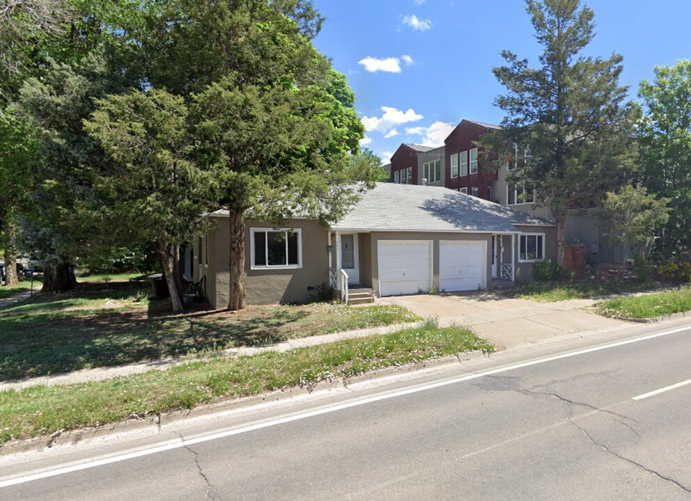 721 E College Dr in Durango, CO - Building Photo