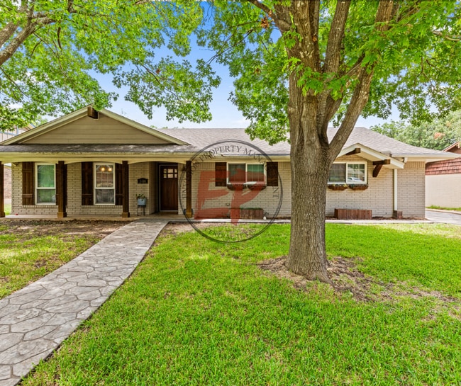5418 Lake Highlands Dr