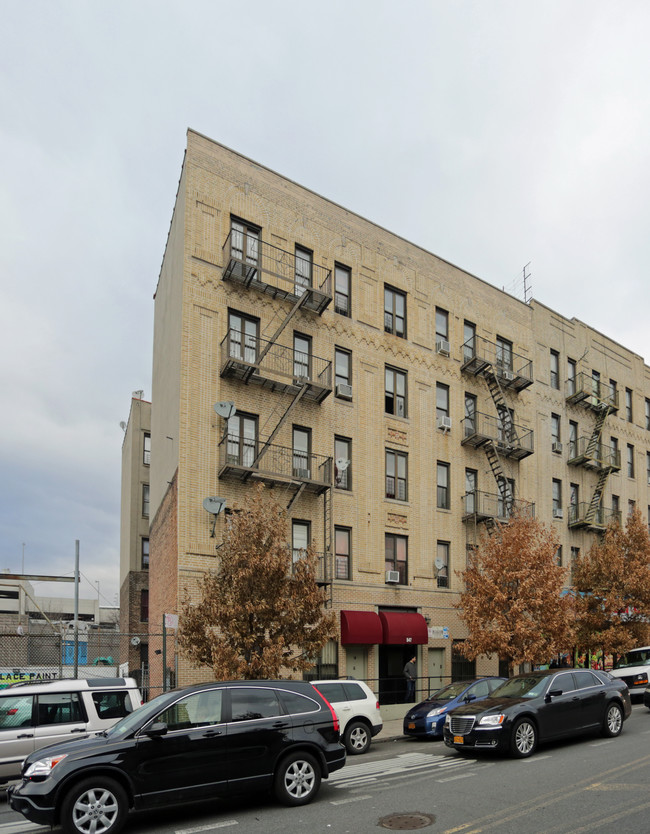 547 E 180th St in Bronx, NY - Building Photo - Building Photo