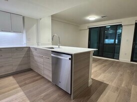 1065 Commonwealth Ave, Unit 4-47 in Boston, MA - Building Photo