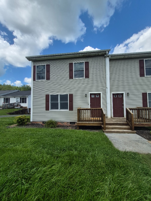 318 Edmond Dr