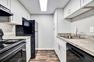 Crossings at St. Charles in Houston, TX - Building Photo