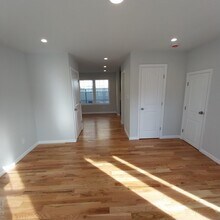 343 Jackson St in Hempstead, NY - Foto de edificio - Building Photo