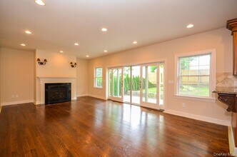 404 Columbus Ave in Harrison, NY - Building Photo - Building Photo