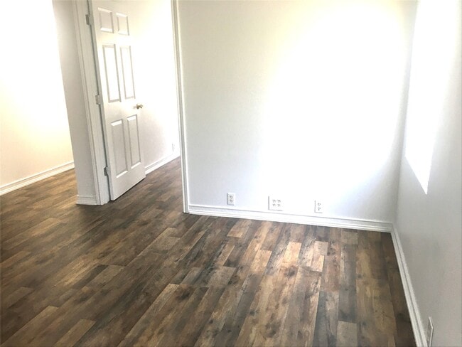 property at 3818 Hamid Blvd