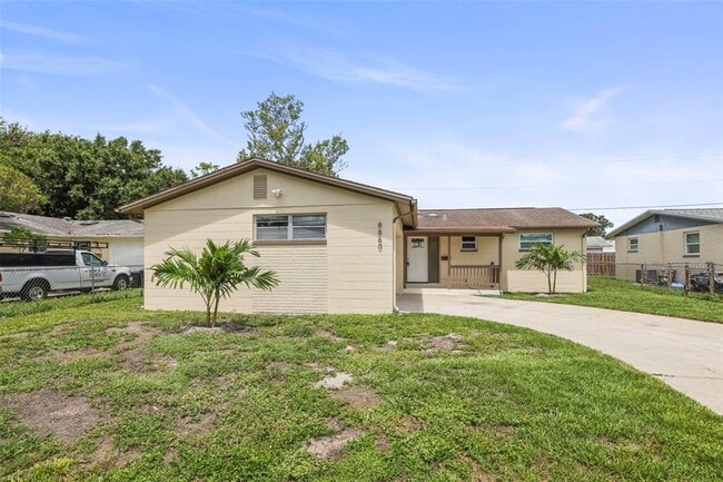 8860 58th St in Pinellas Park, FL - Building Photo - Building Photo