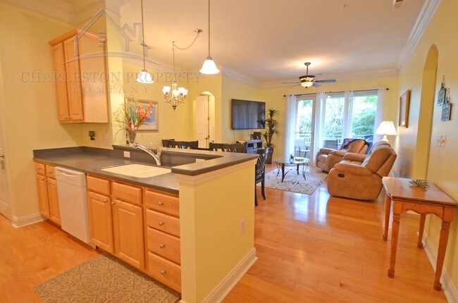 200 River Landing Dr-Unit -107D in Charleston, SC - Building Photo - Building Photo