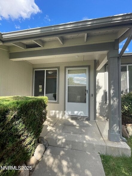 8121 Big River Dr in Reno, NV - Building Photo - Building Photo