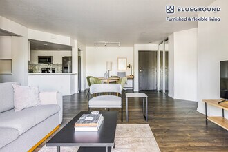 10983 Bluffside Dr in Los Angeles, CA - Building Photo - Building Photo