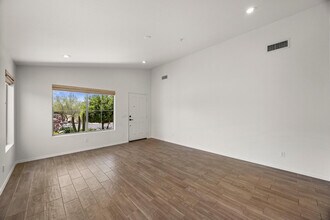 10290 E Mallow Cir in Scottsdale, AZ - Building Photo - Building Photo