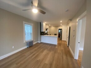 67 Newbern Ave, Unit 1 in Medford, MA - Building Photo - Building Photo