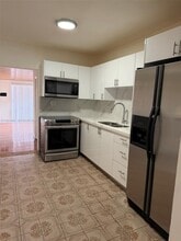 791 E 21st St in Hialeah, FL - Building Photo - Building Photo