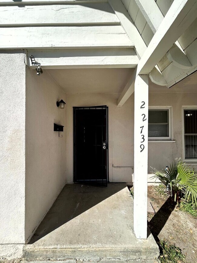 22739 Marlin Pl in Los Angeles, CA - Building Photo - Building Photo