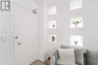 78 Warren Rd in Toronto, ON - Building Photo - Building Photo