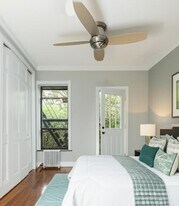 309 E 8th St, Unit D3 in New York, NY - Building Photo