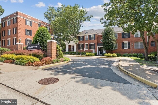 property at 610 Bashford Ln