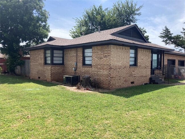12010 N Walker Ave in Oklahoma City, OK - Building Photo - Building Photo