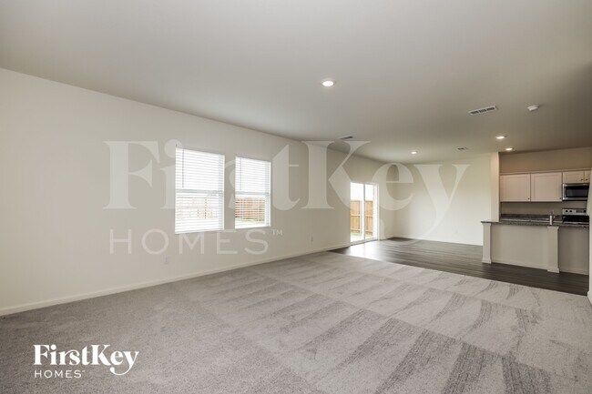 1822 Sandlin Dr in Forney, TX - Foto de edificio - Building Photo