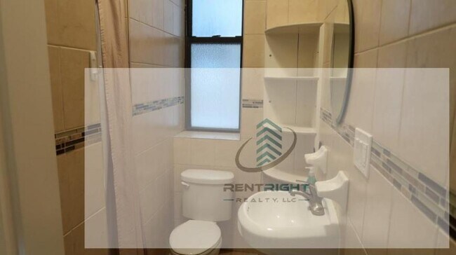 property at 1361 N Ashland Ave