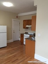 887 Huntington Ave in Boston, MA - Building Photo - Building Photo