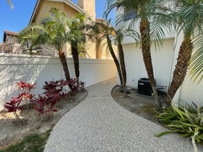 25931 Monte Royale Dr in Mission Viejo, CA - Building Photo - Building Photo