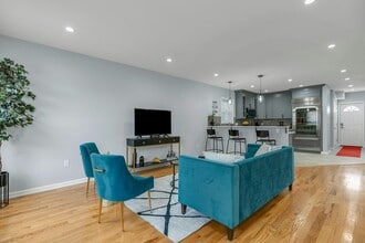 12 Orange Rd in Montclair, NJ - Building Photo - Building Photo