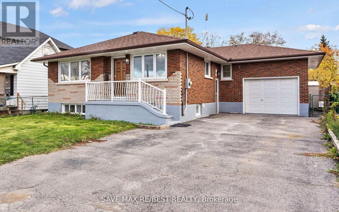 505 Ortono Ave in Oshawa, ON - Building Photo
