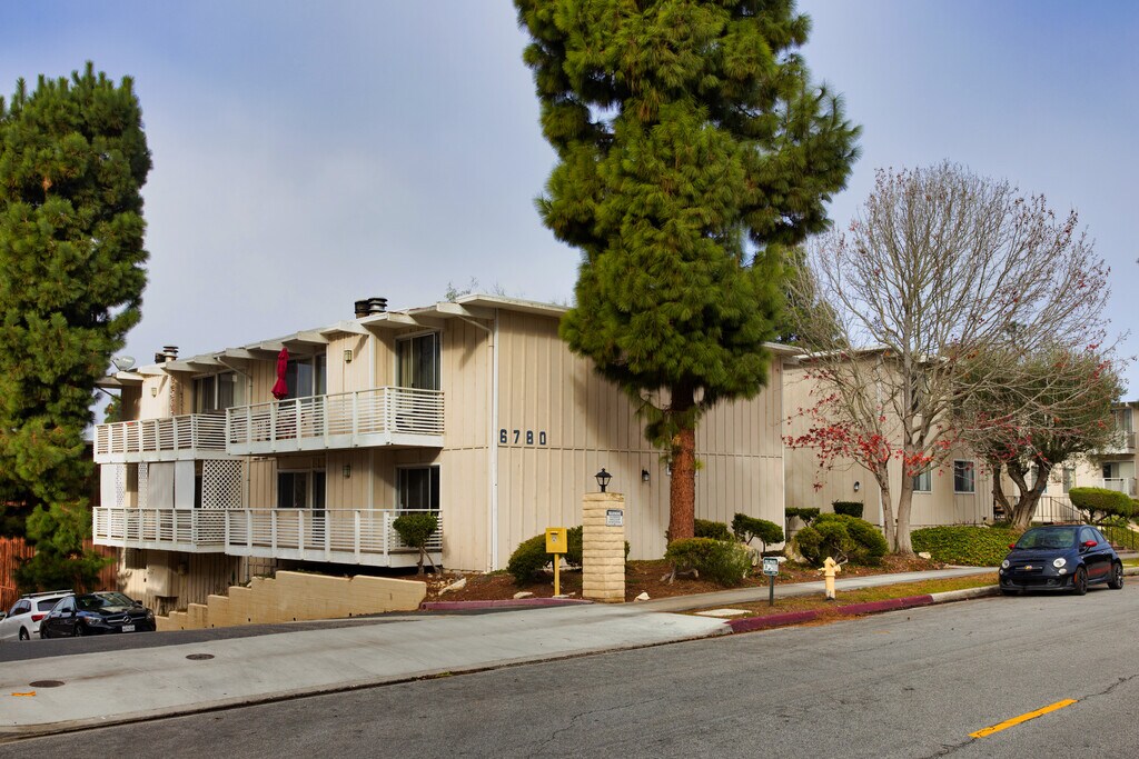 PV Victoria Apartments Rancho Palos Verdes, CA Apartments