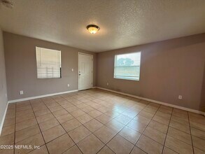 1721 Dot St in Jacksonville, FL - Building Photo - Building Photo