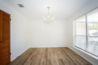 10811 Vickijohn Ct in Houston, TX - Building Photo - Building Photo