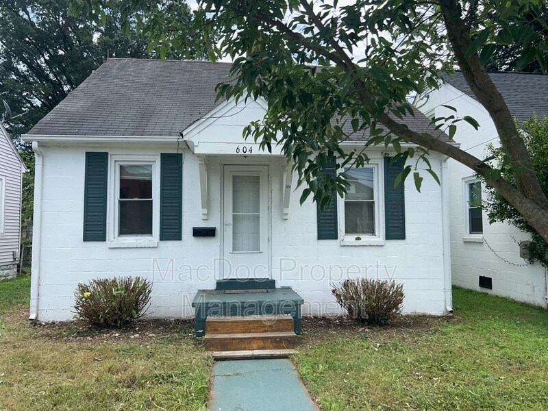 604 Maury St in Fredericksburg, VA - Building Photo