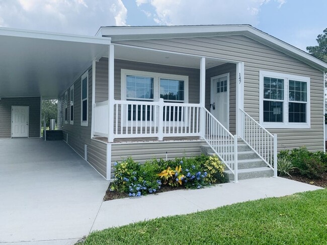 147 Woodland Dr in Leesburg, FL - Building Photo - Building Photo