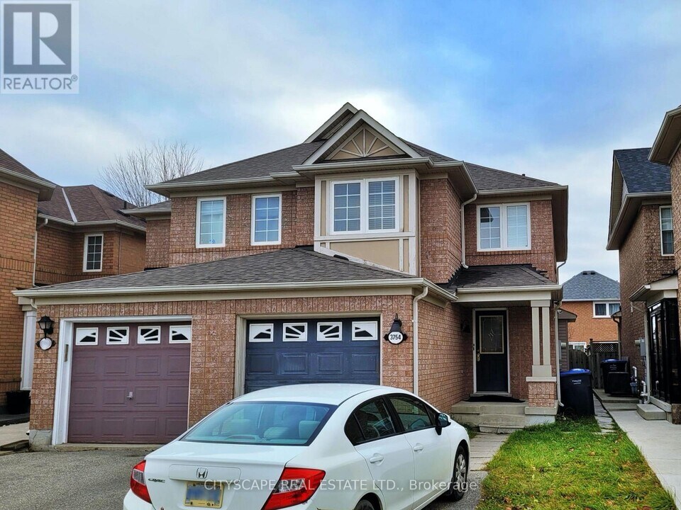 3754 Milkwood Crescent in Mississauga, ON - Building Photo
