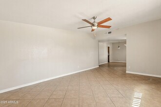 11821 N 36th St in Phoenix, AZ - Building Photo - Building Photo