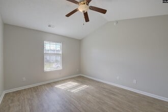 210 Curvewood Rd in Columbia, SC - Building Photo - Building Photo