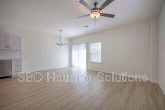 9023 E 85th Pl in Raytown, MO - Building Photo - Building Photo