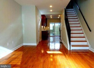 1527 S Hicks St in Philadelphia, PA - Building Photo - Building Photo